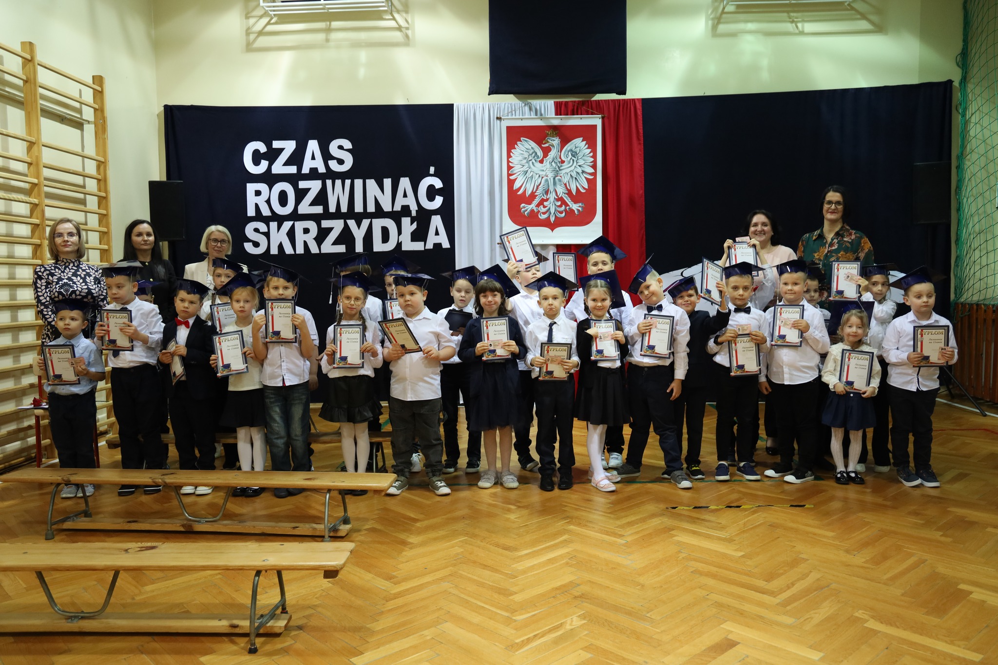 Ślubowanie pierwszoklasistów w Szkole Podstawowej nr 4 w Ostrowi Mazowieckiej.