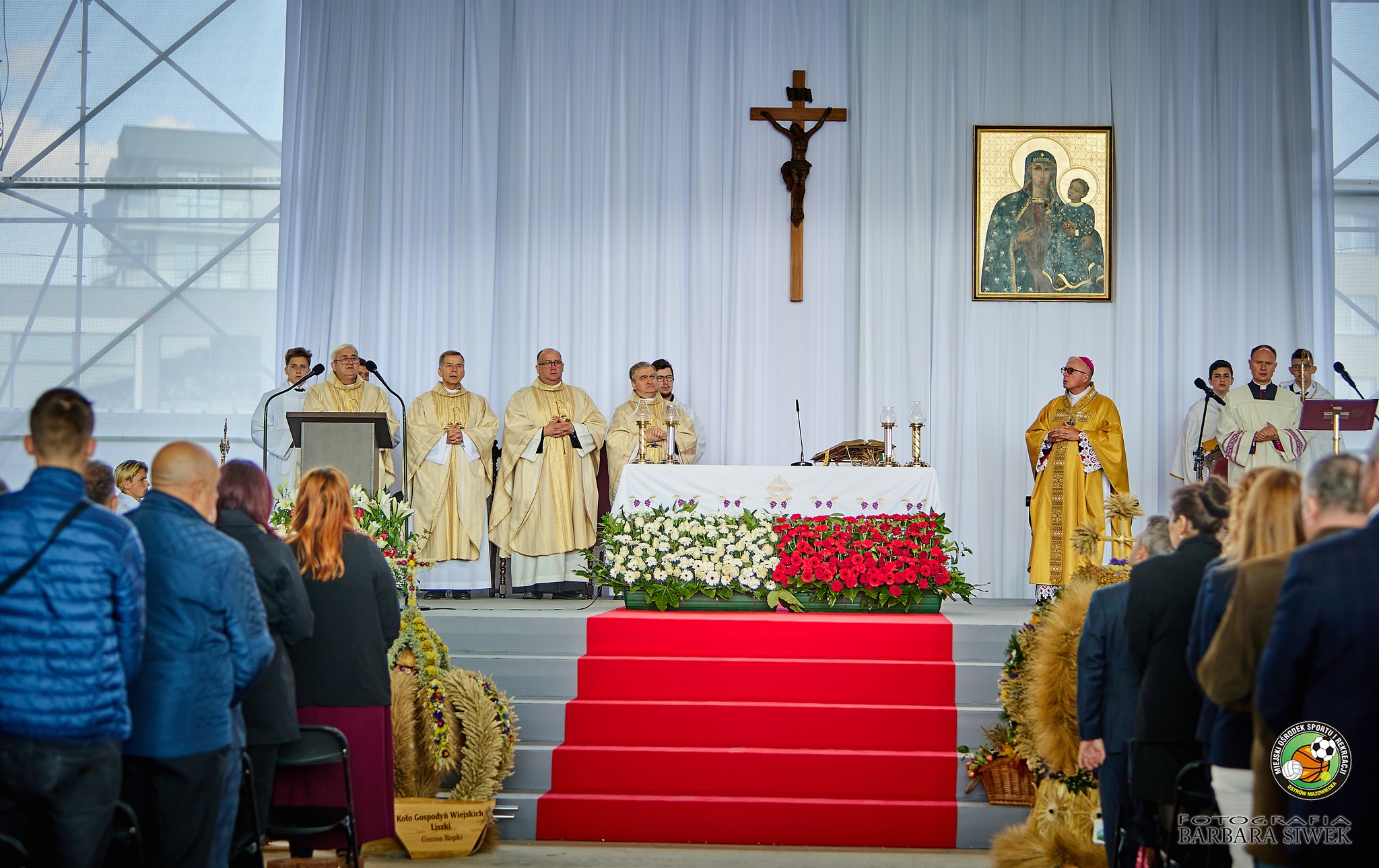 Uroczysta Msza Święta pod przewodnictwem ks. biskupa Janusza Stepnowskiego