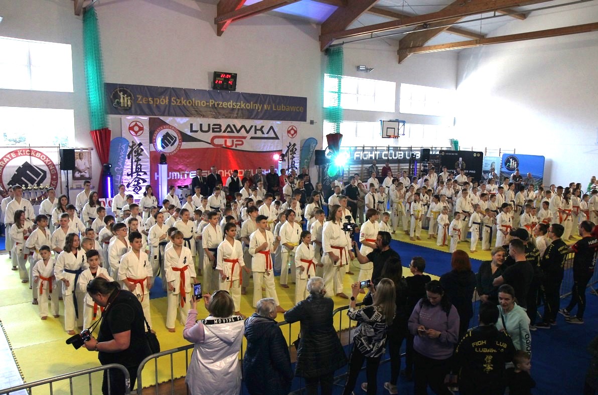 uczestnicy V Międzynarodowego Turnieju Karate Kyokushin Lubawka CUP
