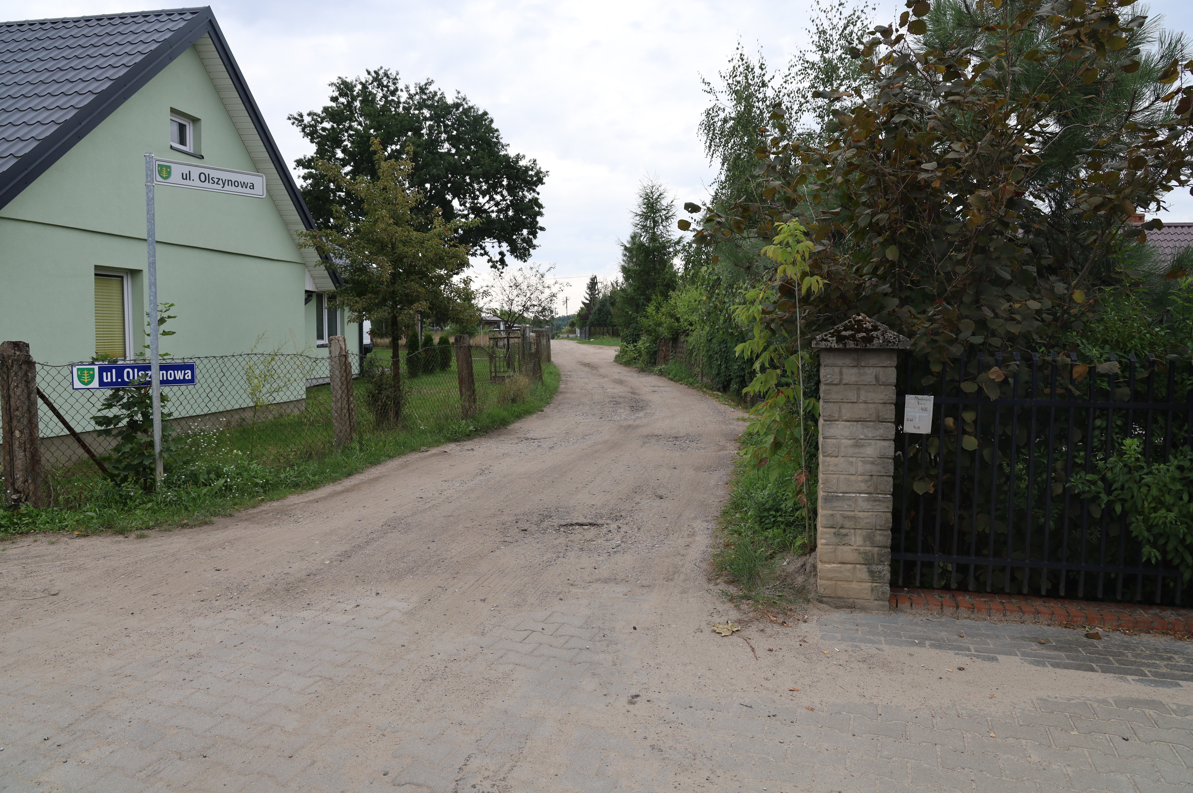 zdjęcie przedstawia wjazd na ulicę olszynową w Ostrowi Mazowieckiej