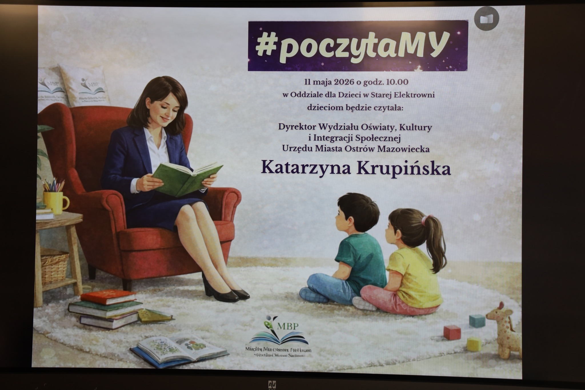 #PoczytaMY.