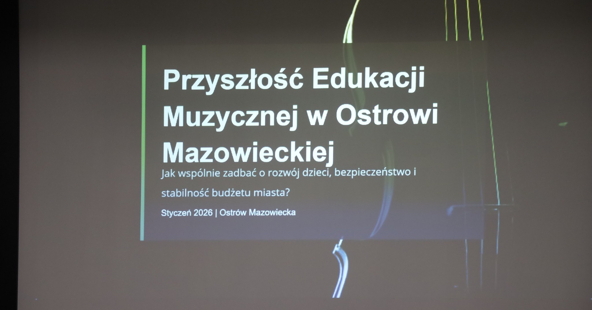 Konsultacje społeczne w sprawie przyszłości lokalnej edukacji.