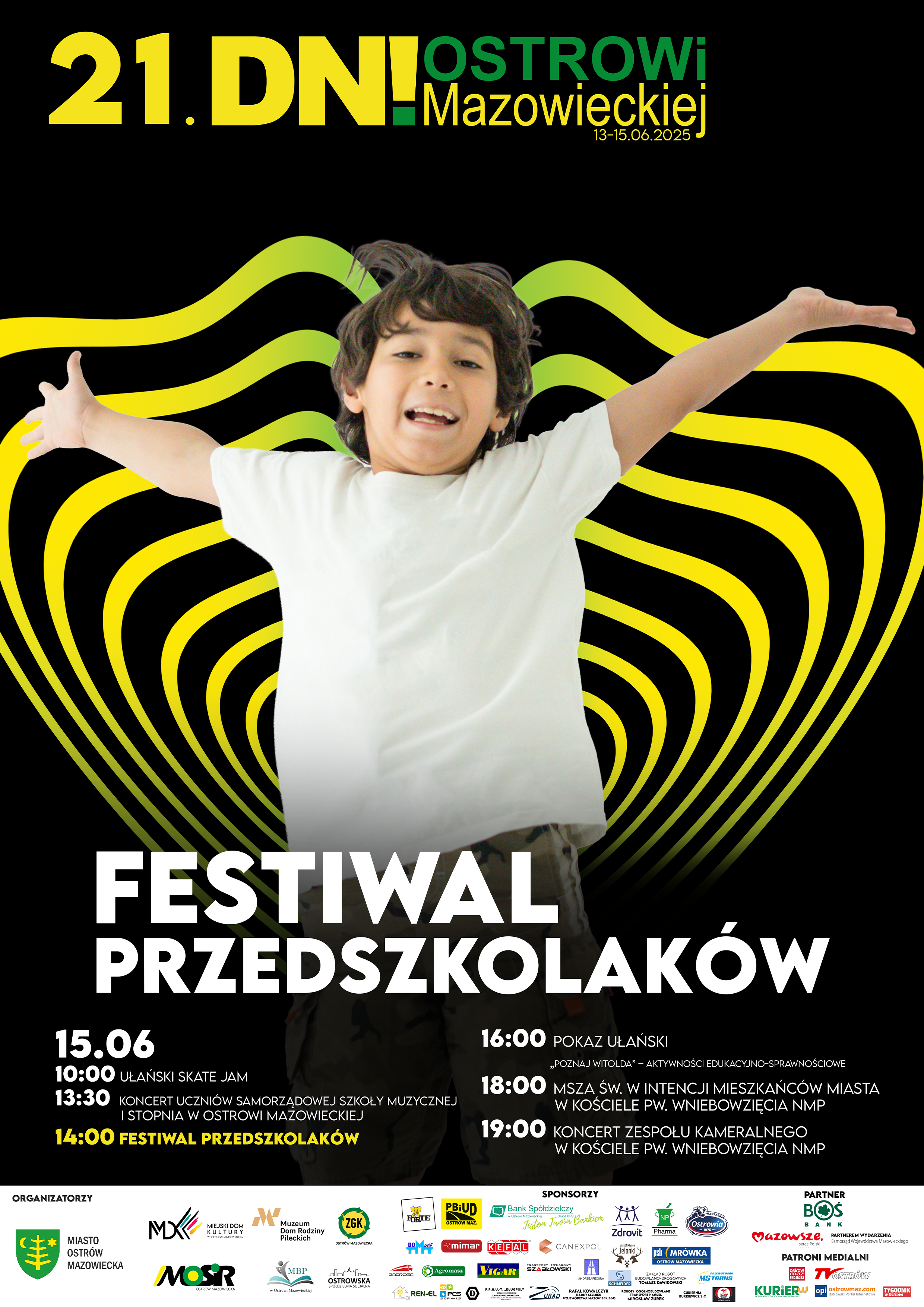 CHŁOPIEC Z ROZŁOŻONYMI REKOMA