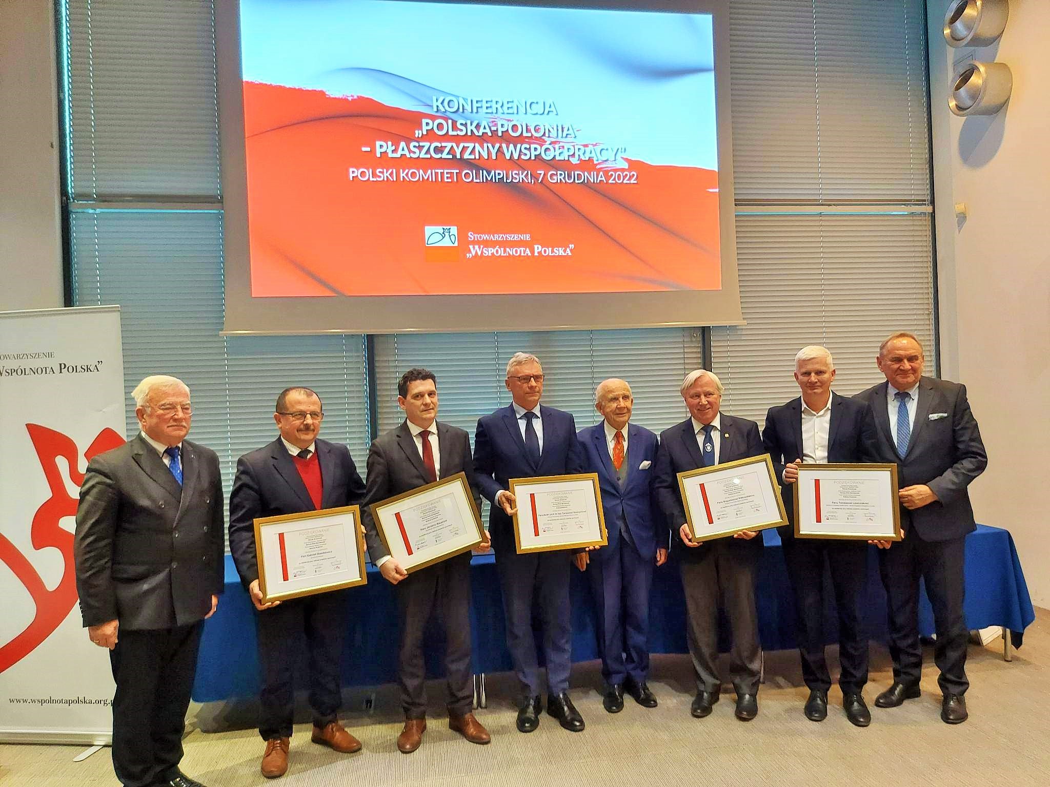 KONFERENCJA POLSKA POLONE - PŁASZCZYZNY WSPÓŁPRACY POLSKI KOMITET OLIMPIJSKI, 7 GRUDNIA 2022 STOWARZYSZENIE „WSPÓLNOTA POLSKA WARZYSZENIE: SPÓLNOTA POLSKA" www.wspolnotapolska.org.