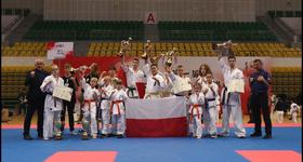 I Mistrzostwa Świata	Juniorów Kobiet i Mężczyzn w kata 3-5 października Tianjin, Chiny - 9 pucharów