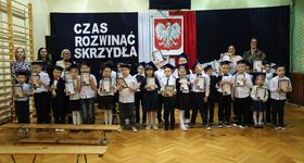 Ślubowanie pierwszoklasistów w Szkole Podstawowej nr 4 w Ostrowi Mazowieckiej.