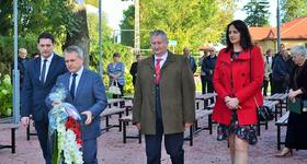 Delegacja miejskiego samorządu na Powiatowych Obchodach Roku Błogosławionego Kardynała Stefana Wyszyńskiego