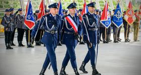 Uroczystość wręczenia sztandaru Komendzie Powiatowej Policji w Ostrowi Mazowieckiej