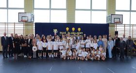 Uroczyste ślubowanie klasy sportowej 4B w Szkole Podstawowej nr 2 Ostrów Mazowiecka