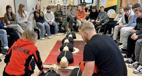 Bezpieczeństwo zaczyna się w szkole. Ruszył program SAFE CAMP dla uczniów w Ostrowi Mazowieckiej