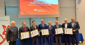 Nagroda - Za zasługi dla sportu polonijnego