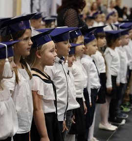 Uroczyste ślubowanie pierwszoklasistów w Zespole Szkolno-Przedszkolnym w Ostrowi Mazowieckiej