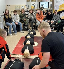 Bezpieczeństwo zaczyna się w szkole. Ruszył program SAFE CAMP dla uczniów w Ostrowi Mazowieckiej