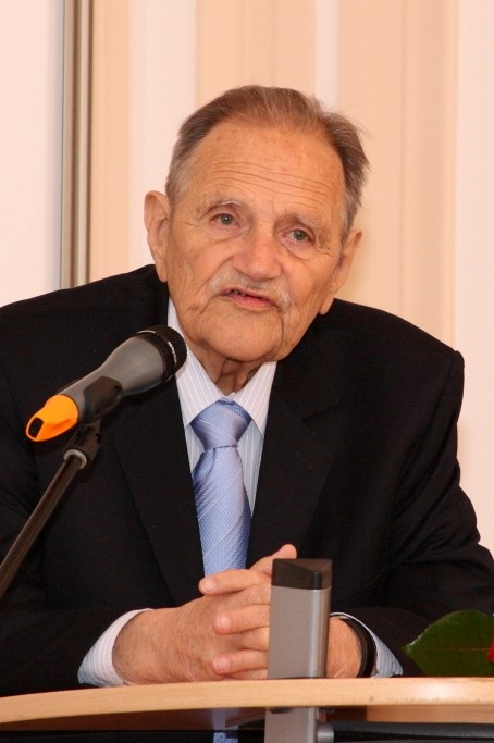 prof. Andrzej Szujecki
